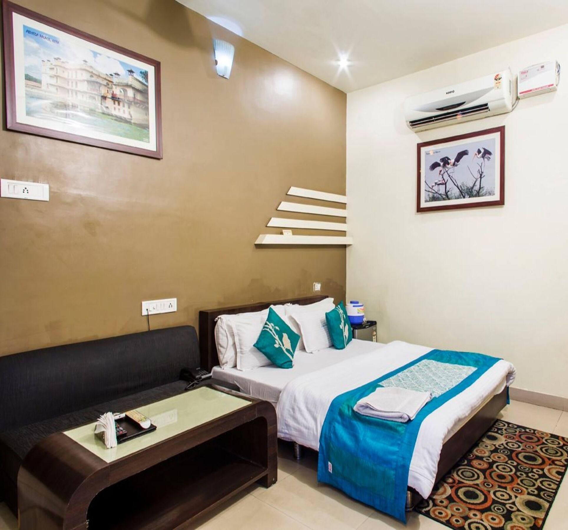 Oyo 2075 Hotel Kota Royal Extérieur photo