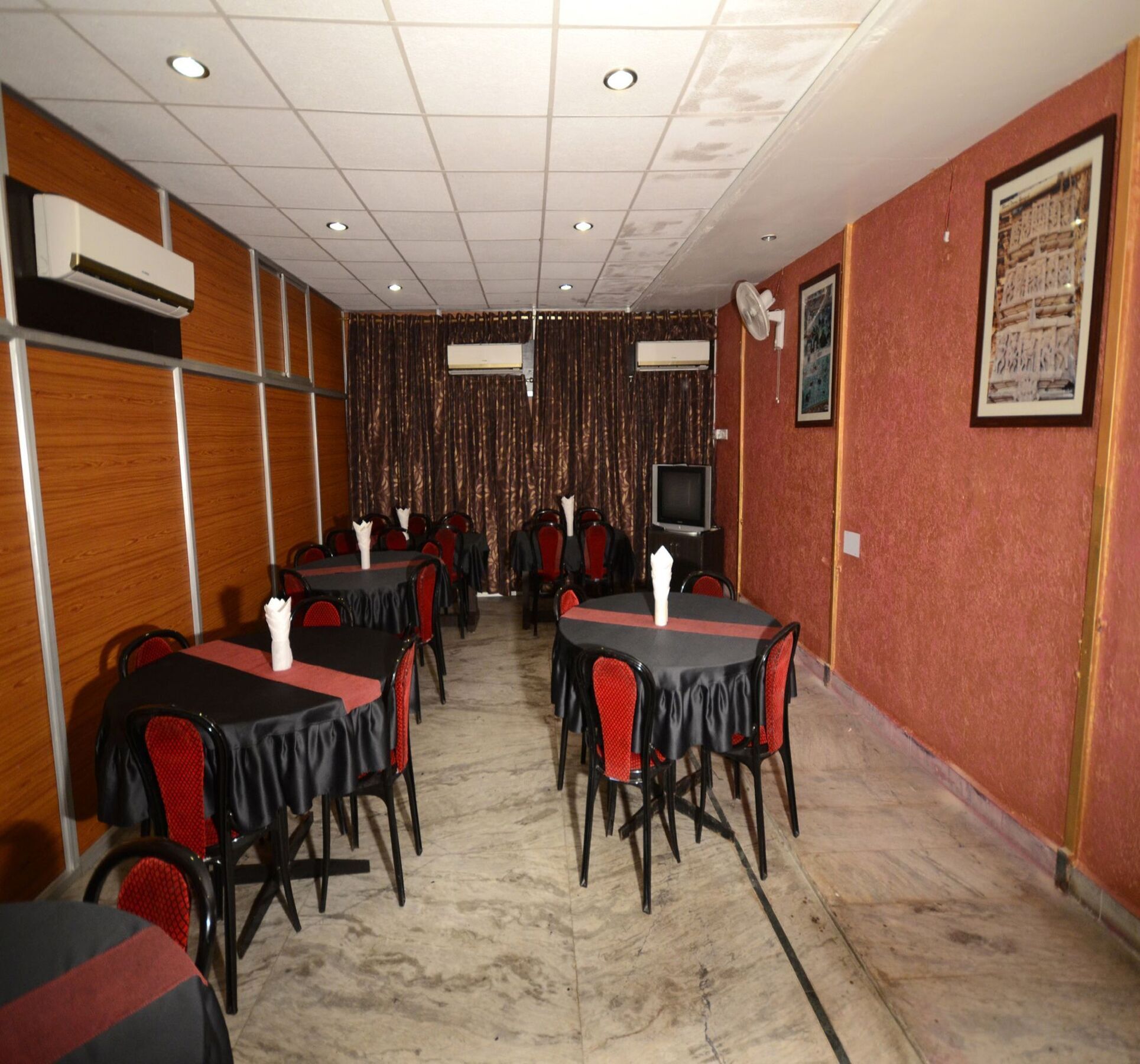 Oyo 2075 Hotel Kota Royal Extérieur photo
