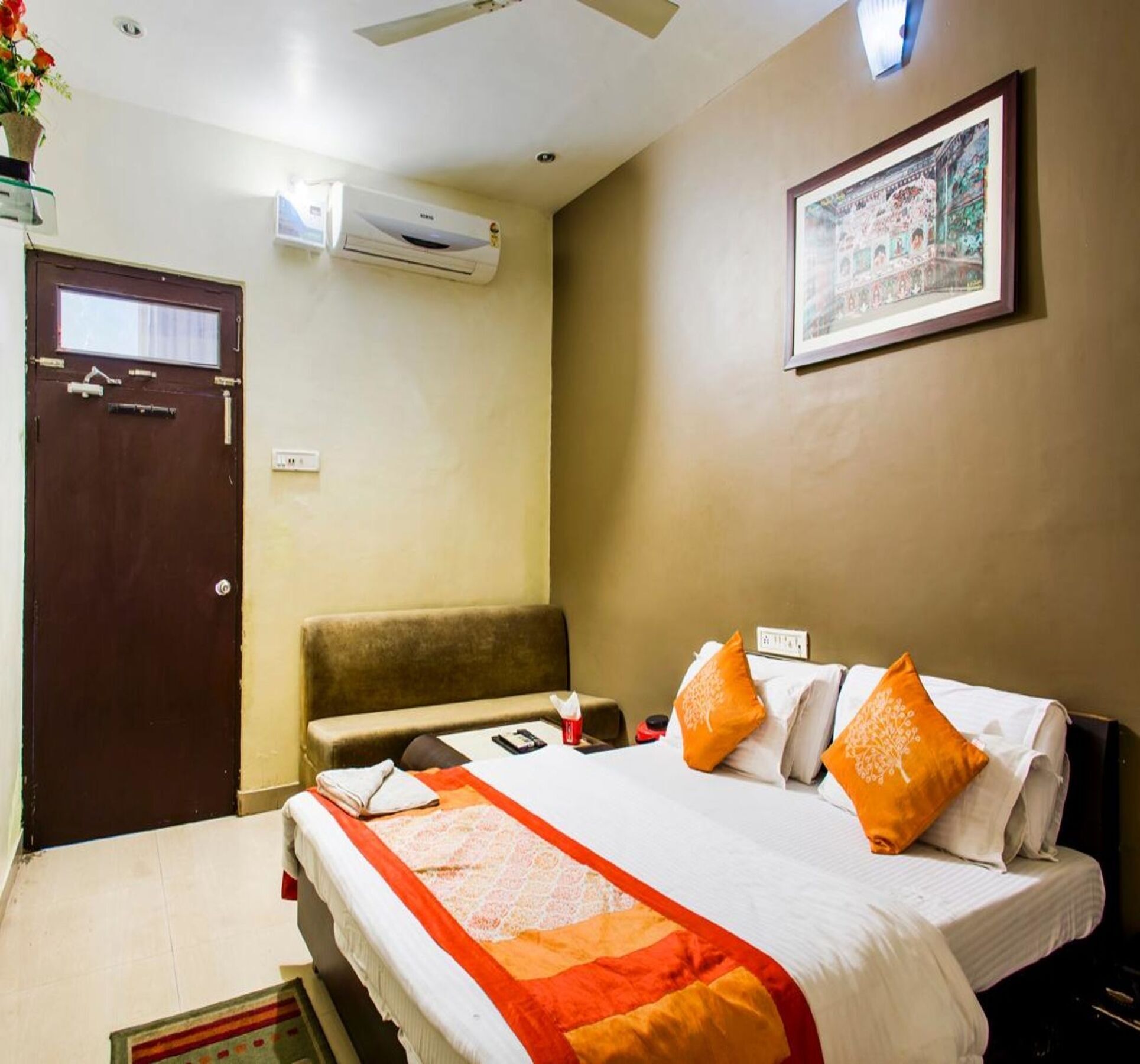 Oyo 2075 Hotel Kota Royal Extérieur photo