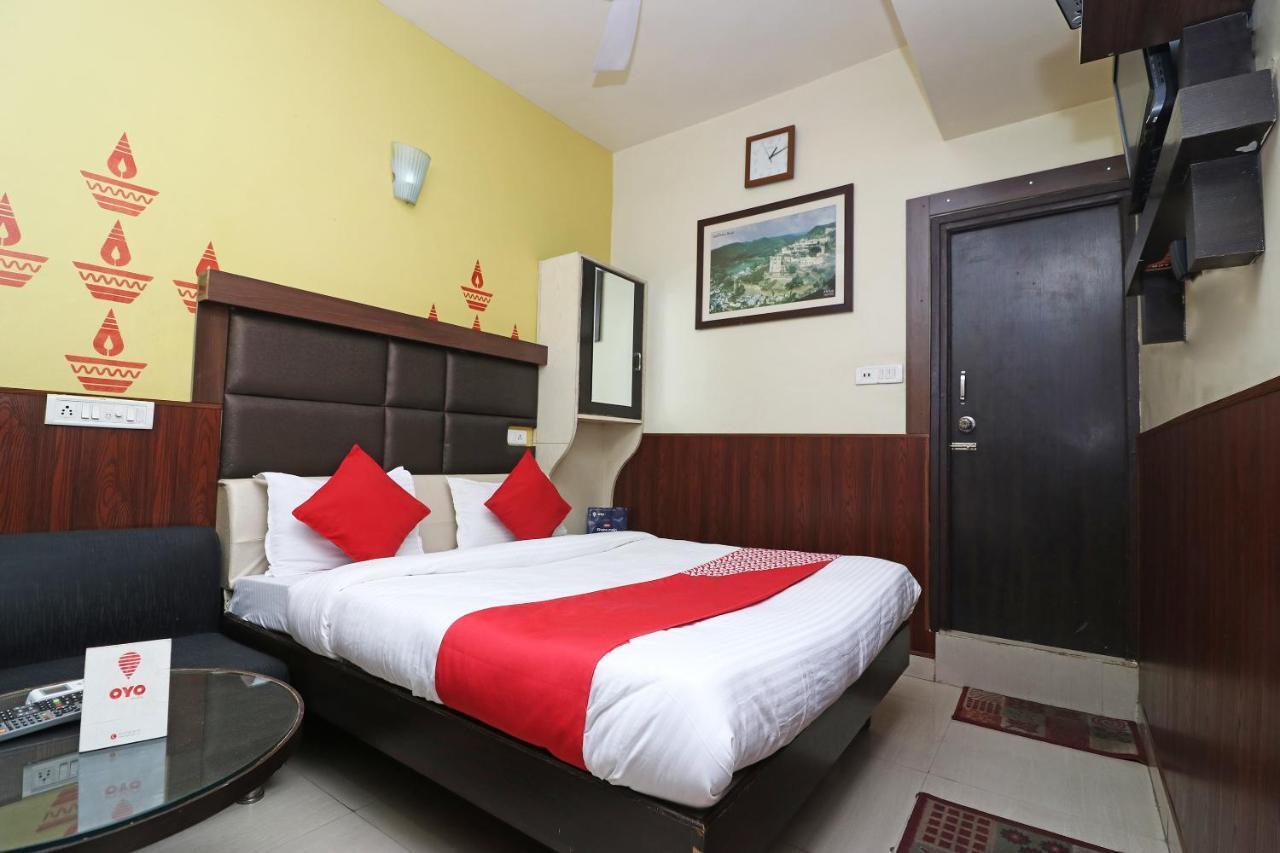 Oyo 2075 Hotel Kota Royal Extérieur photo