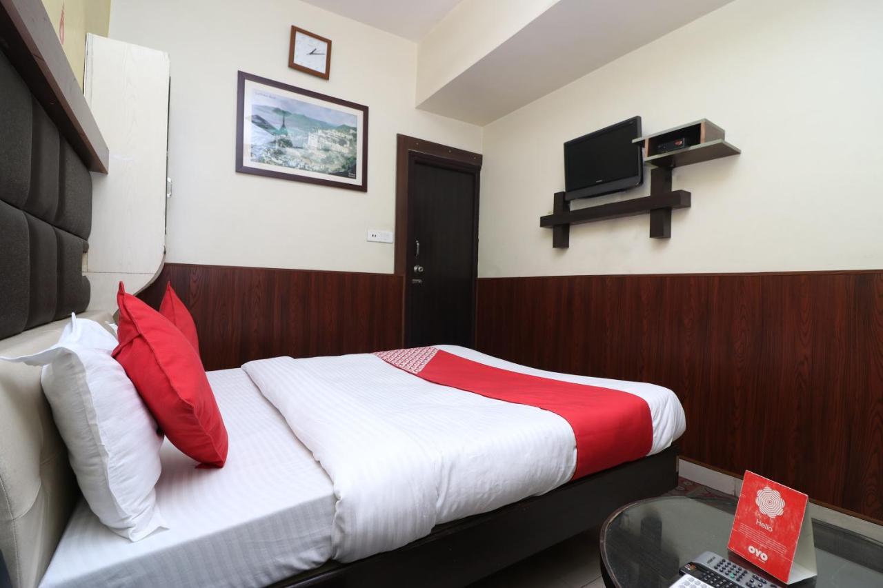 Oyo 2075 Hotel Kota Royal Extérieur photo