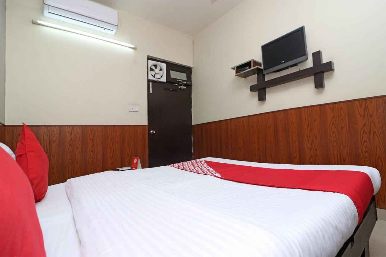 Oyo 2075 Hotel Kota Royal Extérieur photo